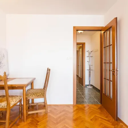 Apartment Sea View For Rent
